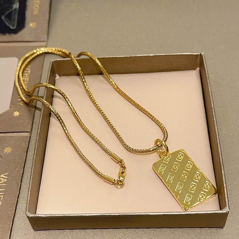 Bvlgari necklace 01yxx126 (8)