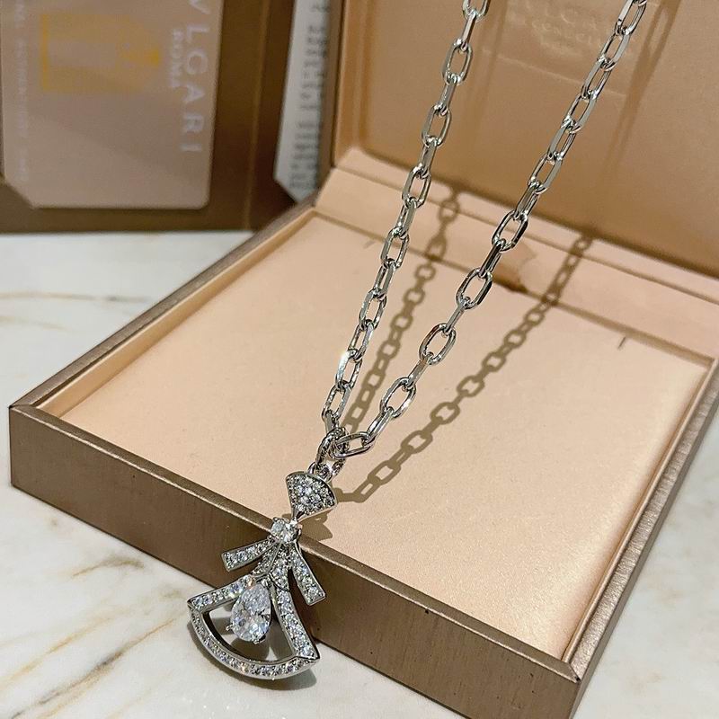 Bvlgari necklace 01yxx128 (2)