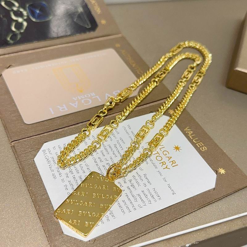 Bvlgari necklace 01yxx131 (4)