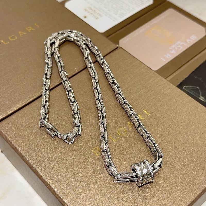 Bvlgari necklace 01yxx135 (7)