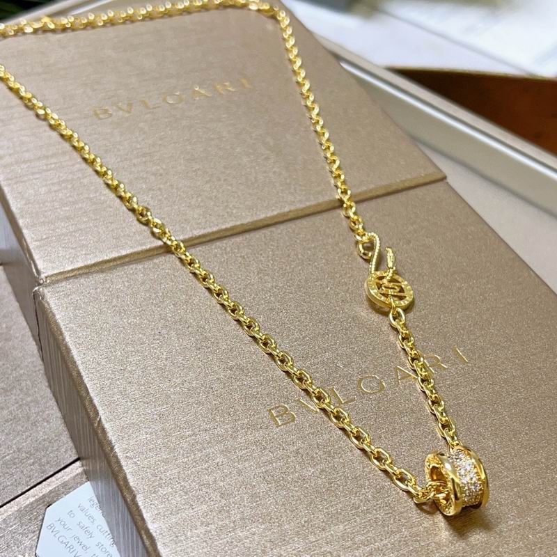 Bvlgari necklace 01yxx136 (1)