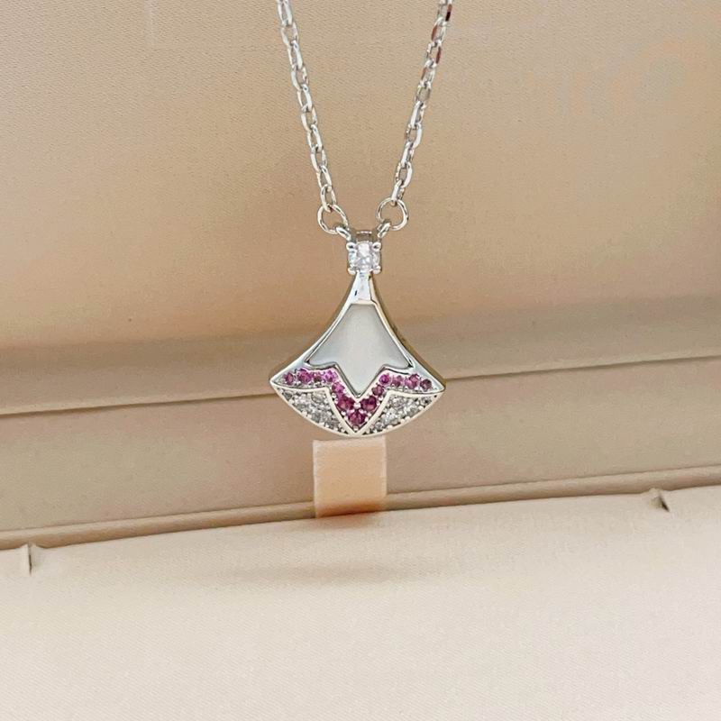 Bvlgari necklace 01yxx142 (22)