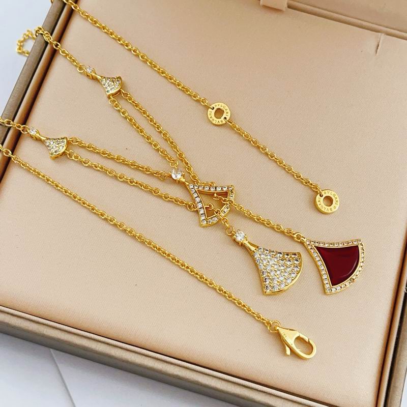 Bvlgari necklace 01yxx149 (7)