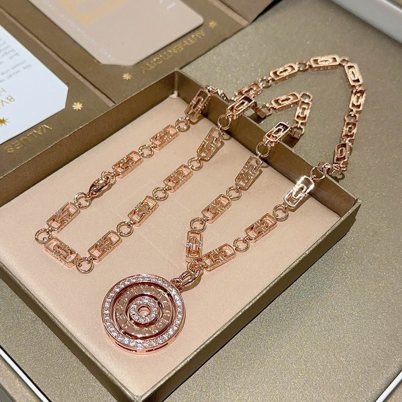 Bvlgari necklace 01yxx151 (3)