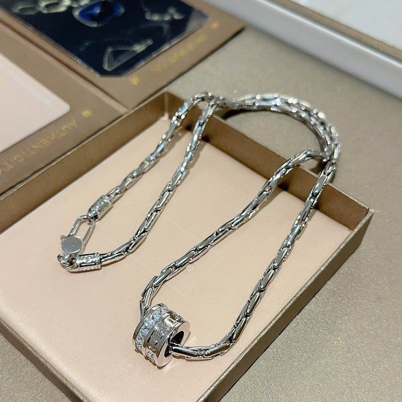 Bvlgari necklace 01yxx153 (5)