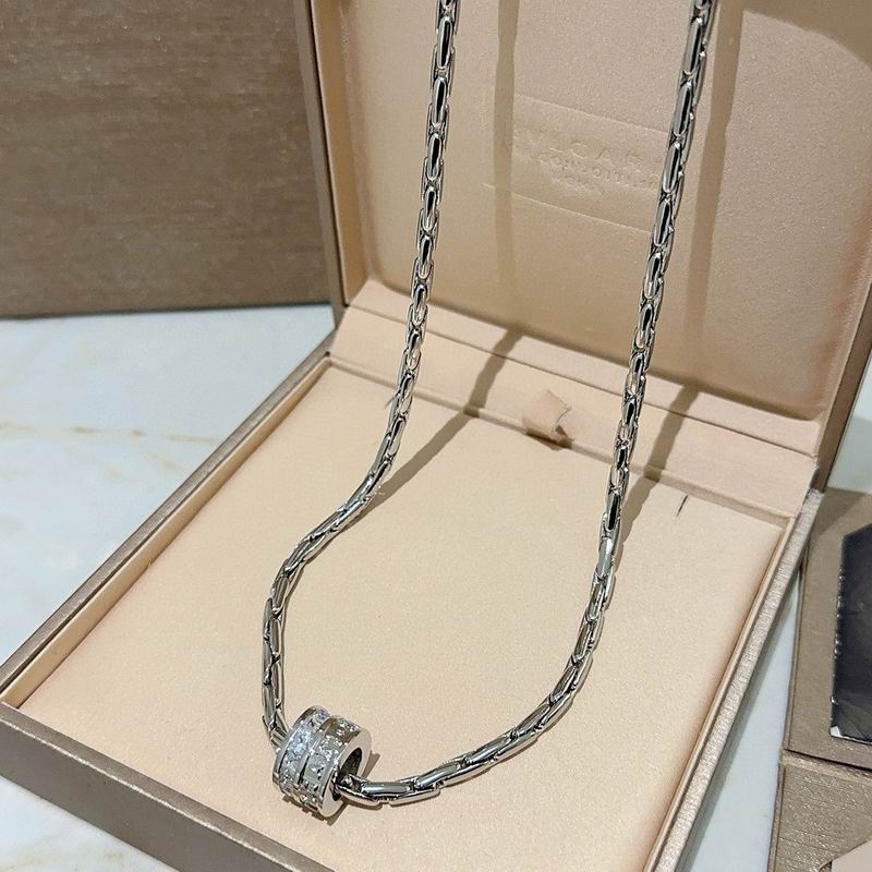Bvlgari necklace 01yxx153 (6)