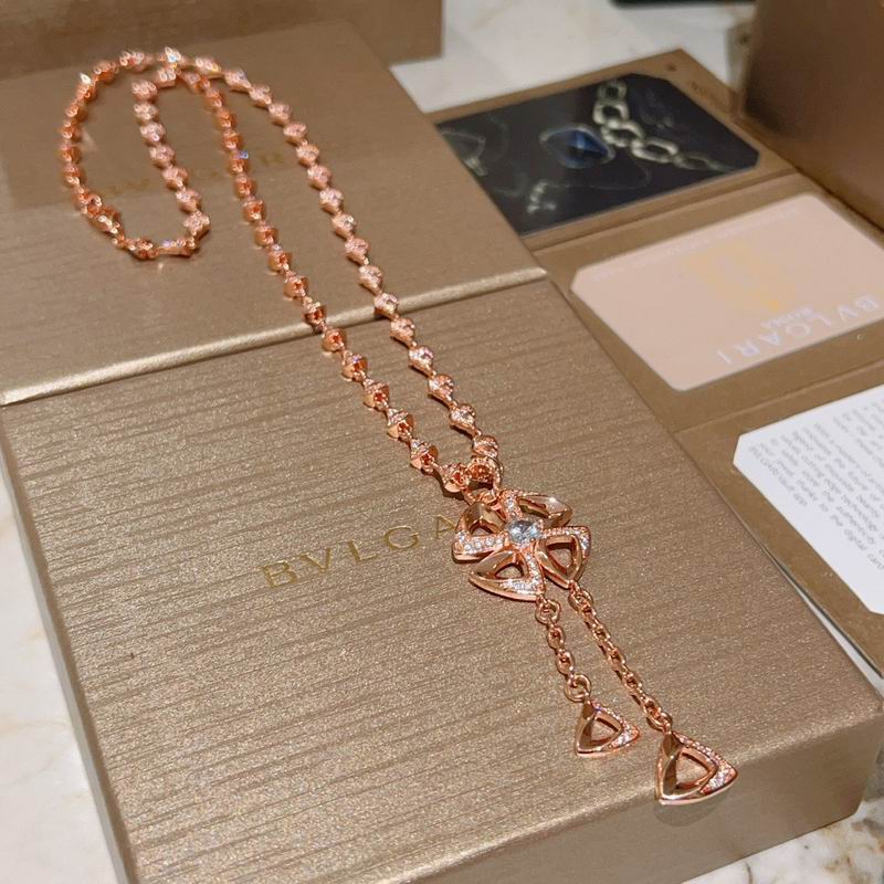 Bvlgari necklace 01yxx161 (2)