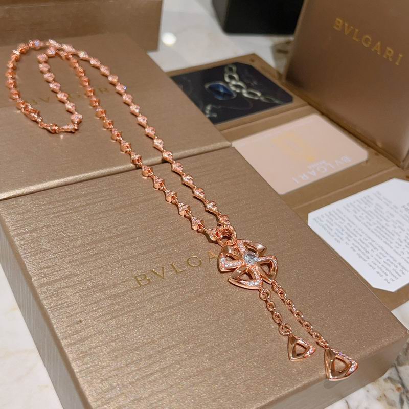 Bvlgari necklace 01yxx161 (3)