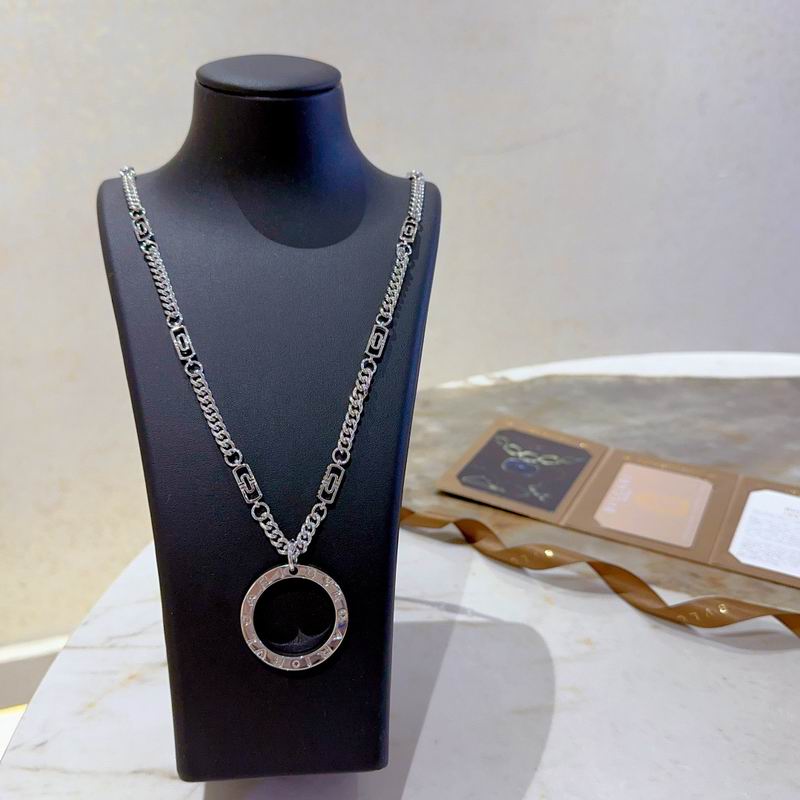 Bvlgari necklace 01yxx165 (3)