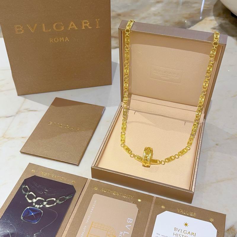 Bvlgari necklace 01yxx168 (2)