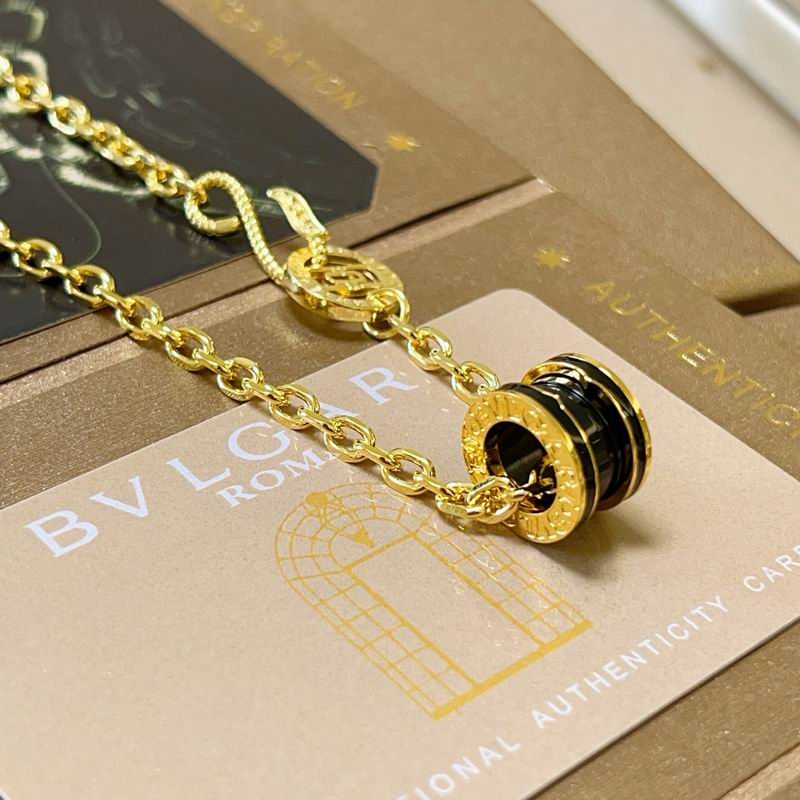 Bvlgari necklace 01yxx173 (2)
