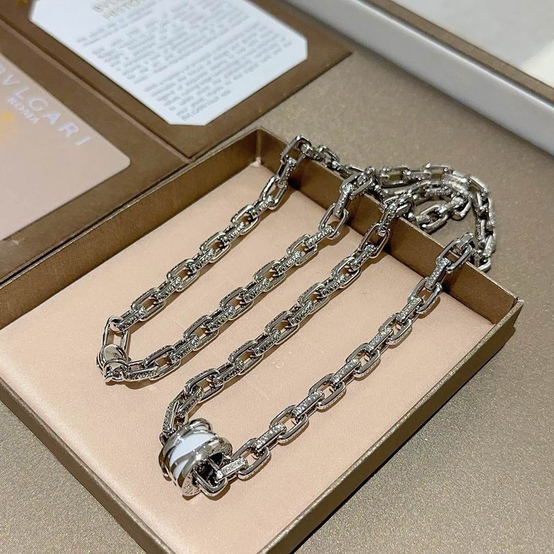 Bvlgari necklace 01yxx174 (4)