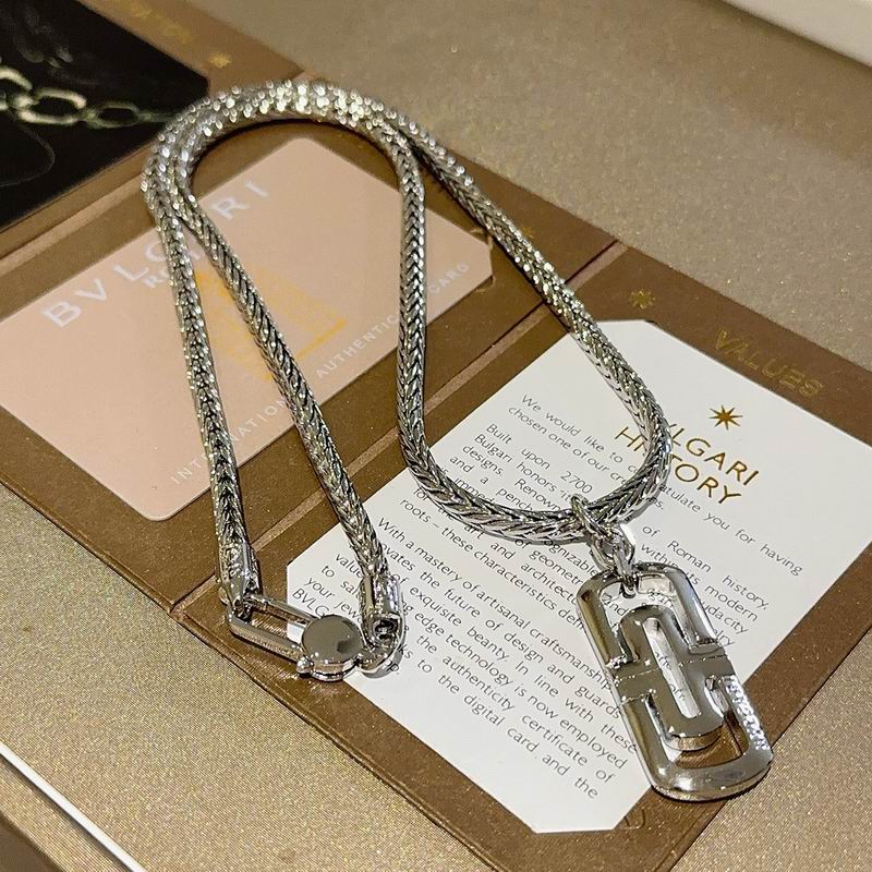 Bvlgari necklace 01yxx176 (2)