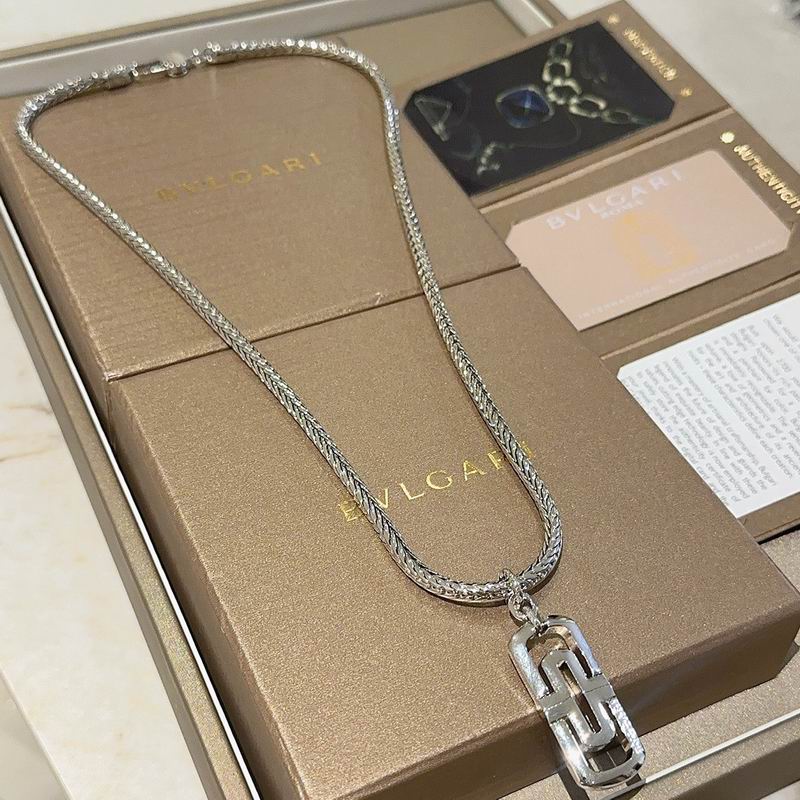 Bvlgari necklace 01yxx176 (3)