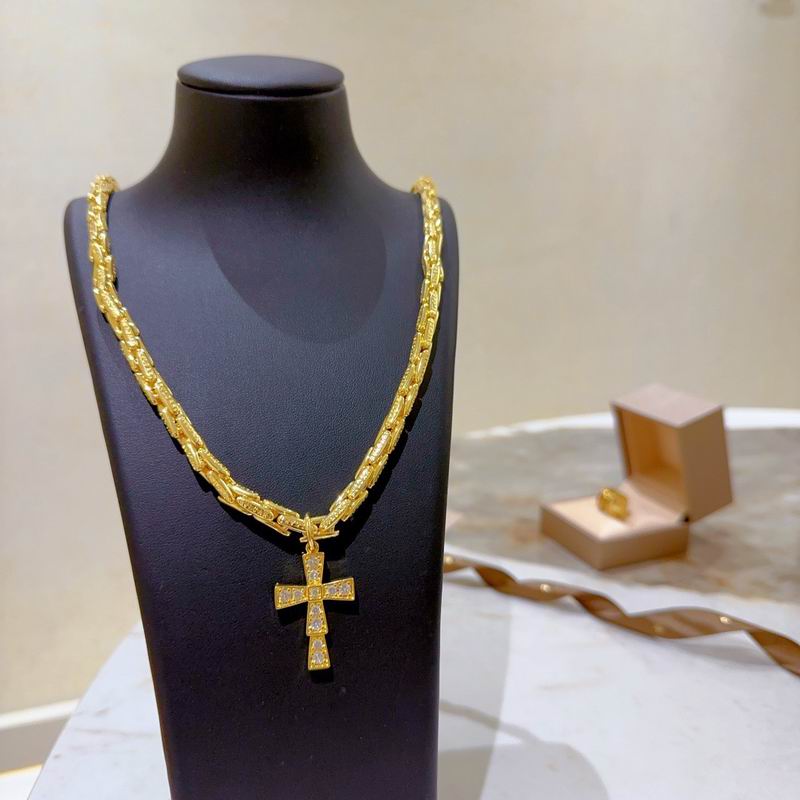 Bvlgari necklace 01yxx178 (6)