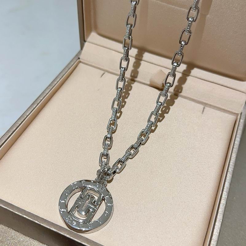 Bvlgari necklace 01yxx180 (5)