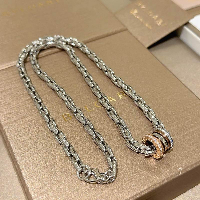 Bvlgari necklace 01yxx182 (4)