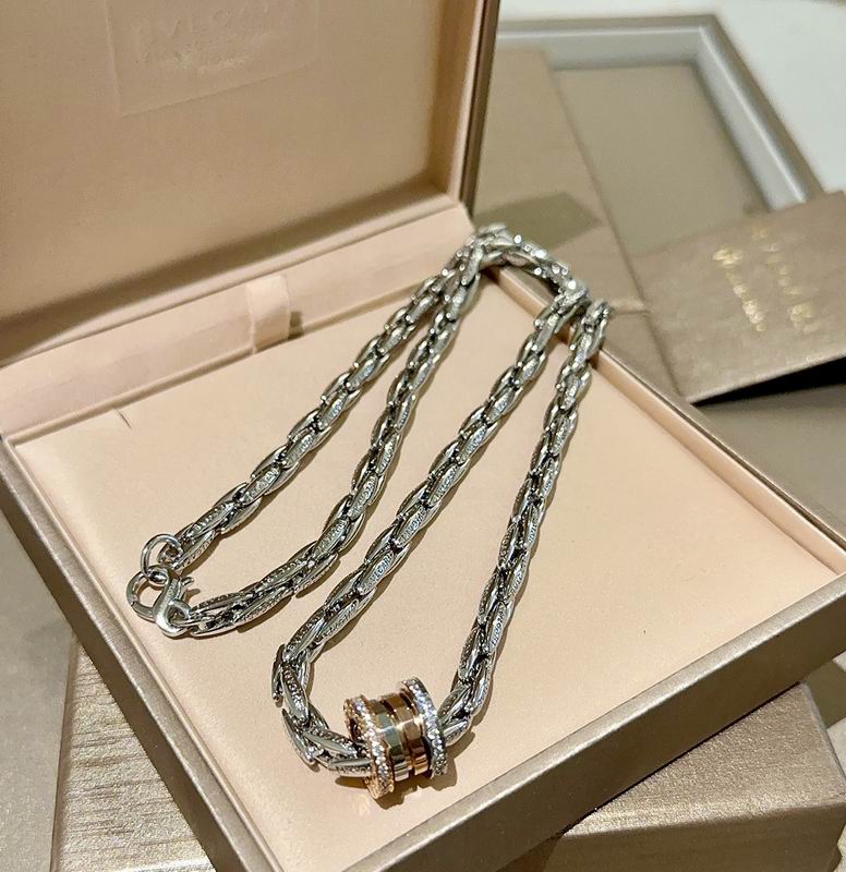 Bvlgari necklace 01yxx182 (5)