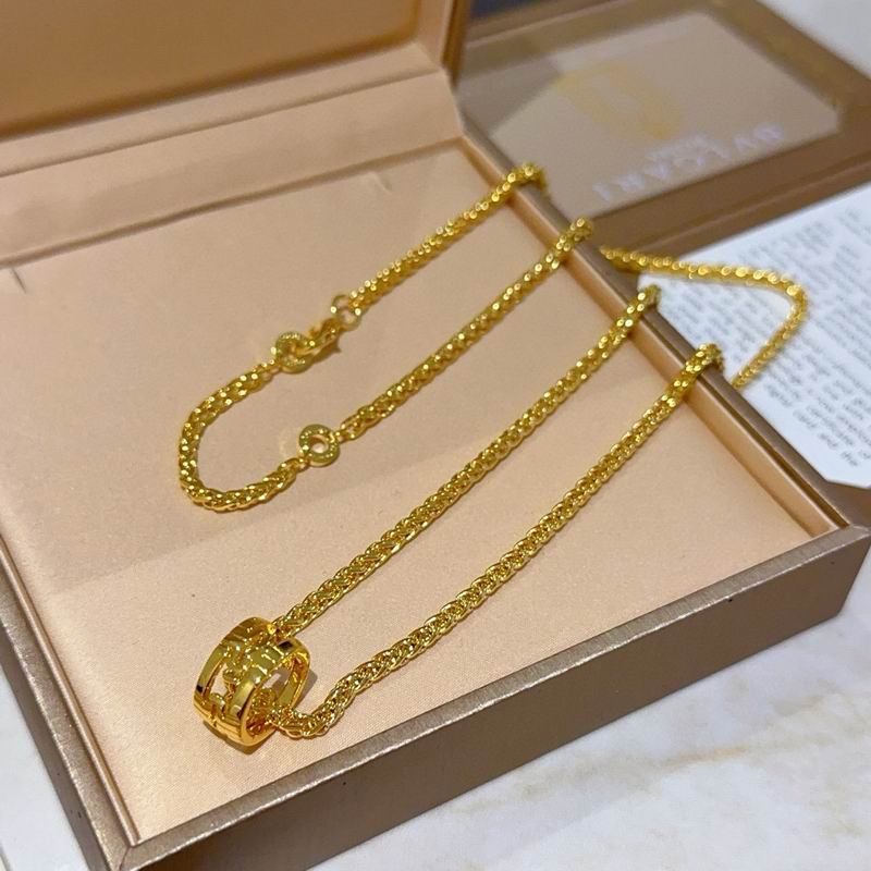 Bvlgari necklace 11yxx06 (6)