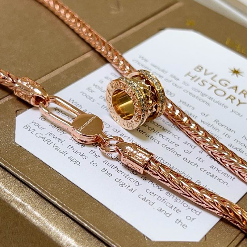 Bvlgari necklace 11yxx12 (5)