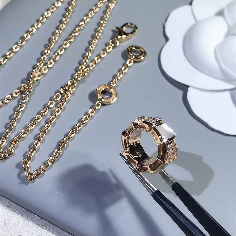 Bvlgari necklace 11yxx15 (3)