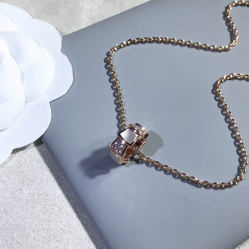 Bvlgari necklace 11yxx15 (7)