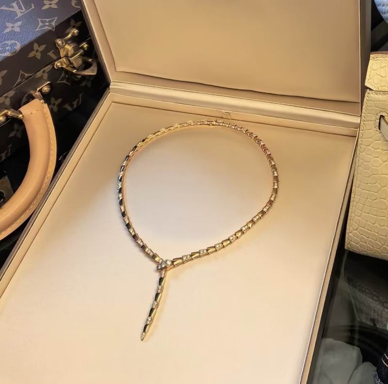 Bvlgari necklace 11yxx18 (1)