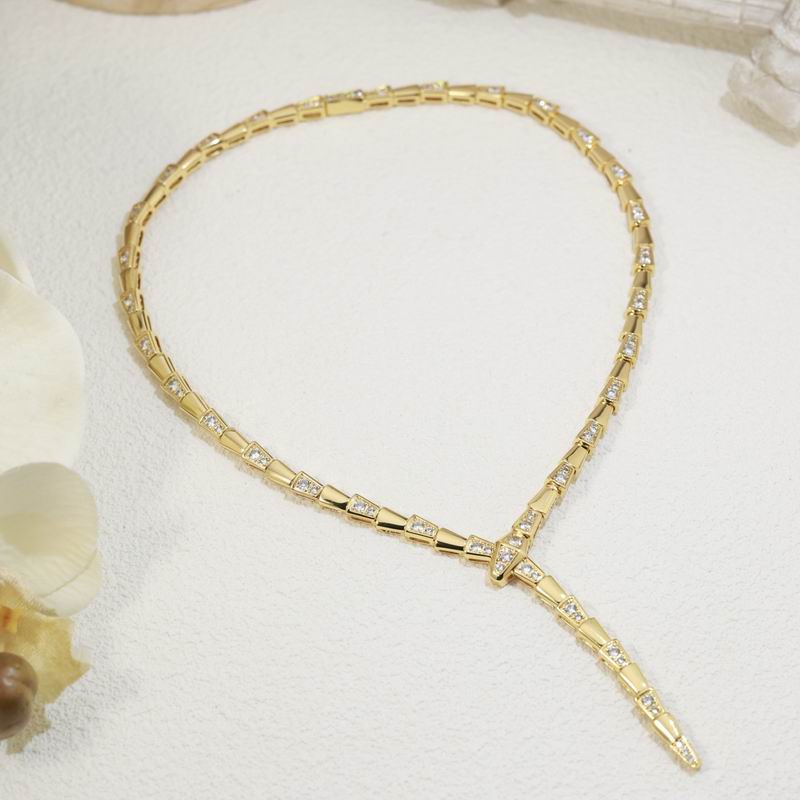 Bvlgari necklace 11yxx18 (7)