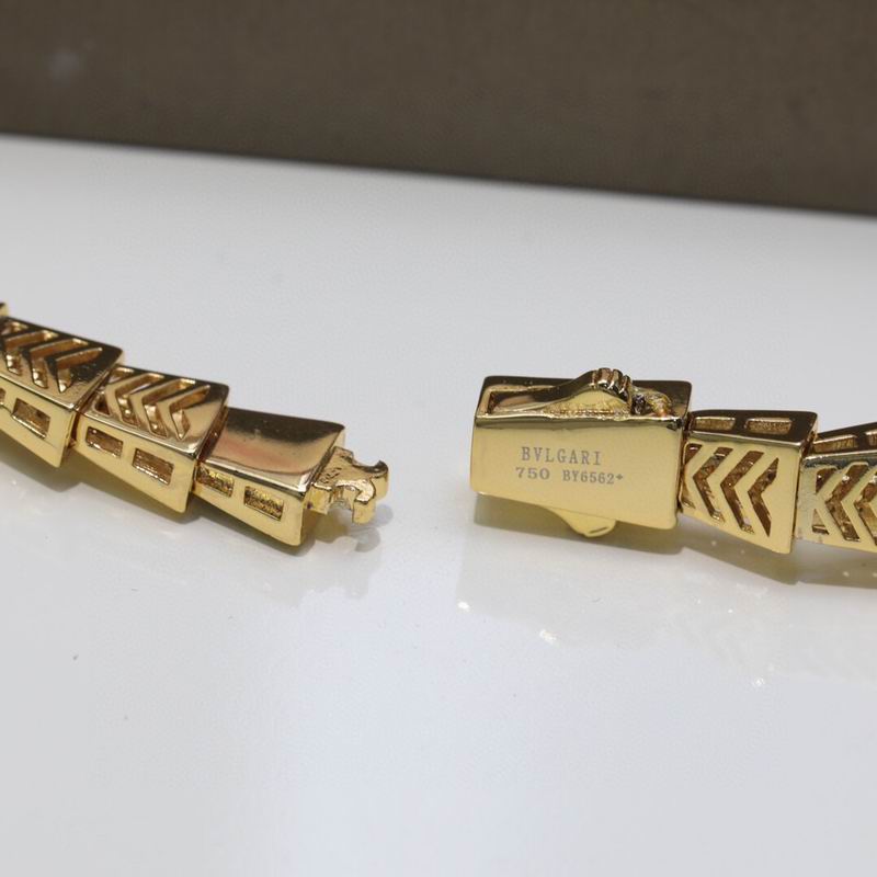 Bvlgari necklace 11yxx19 (12)