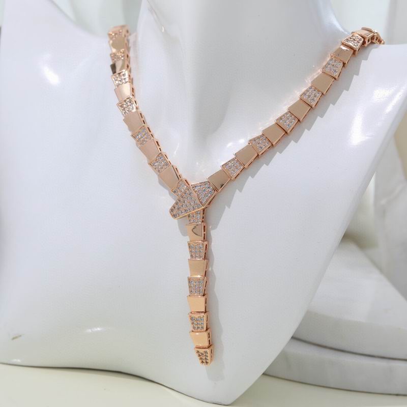 Bvlgari necklace 11yxx19 (15)