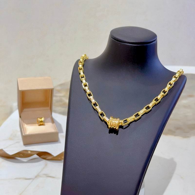 Bvlgari necklace 11yxx22 (6)