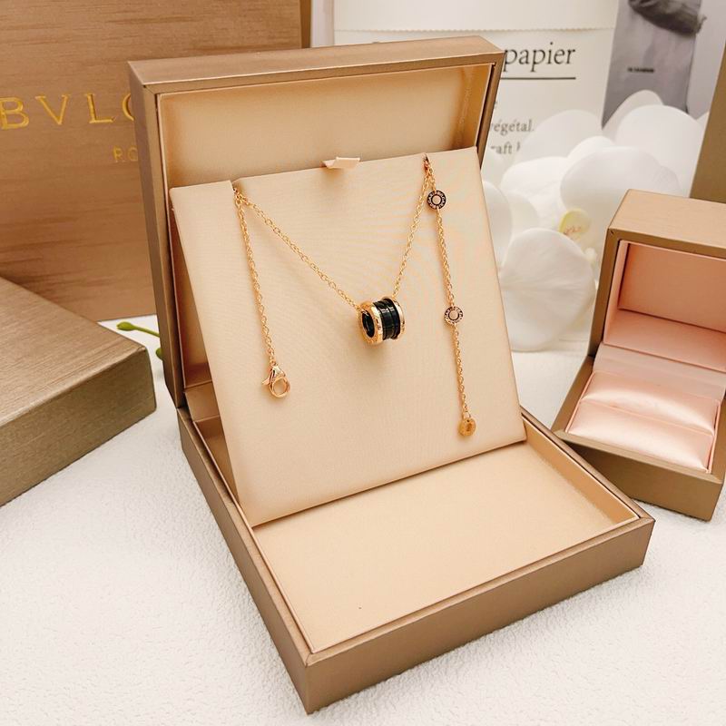 Bvlgari necklace 11yxx24 (2)