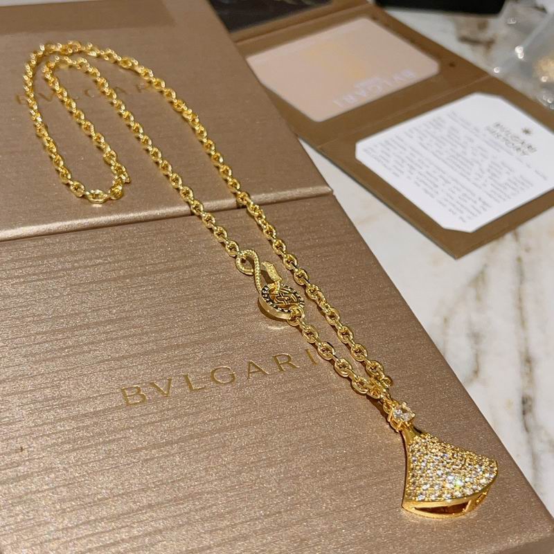Bvlgari necklace 11yxx30 (2)
