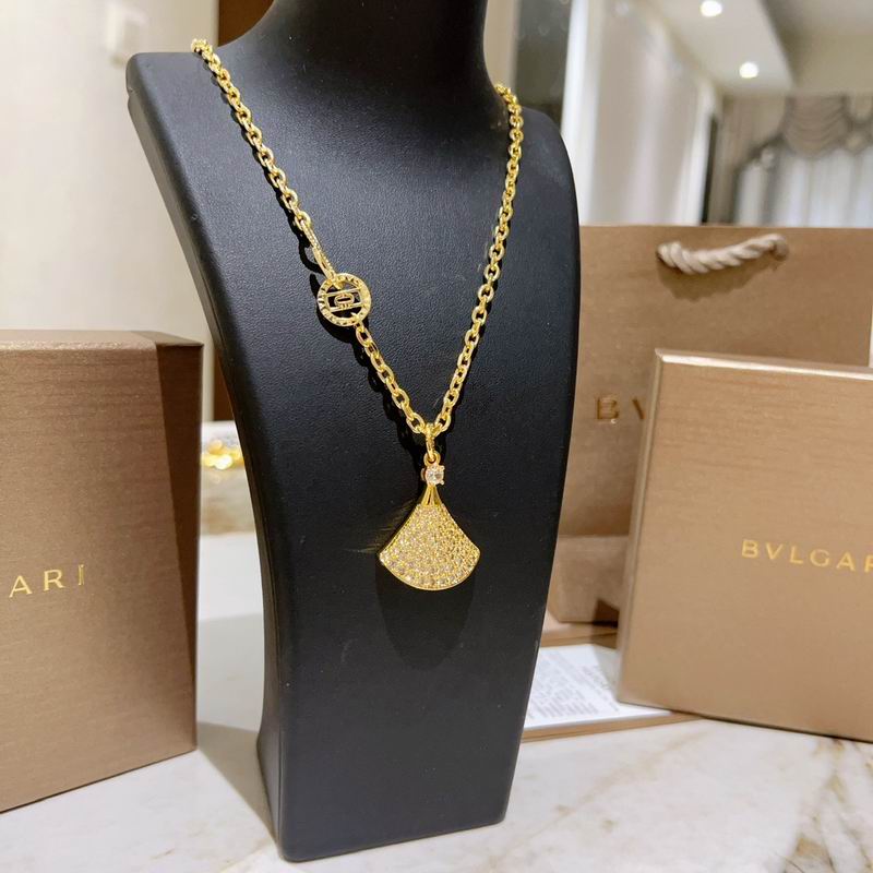Bvlgari necklace 11yxx30 (3)