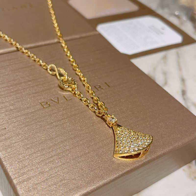 Bvlgari necklace 11yxx30 (4)