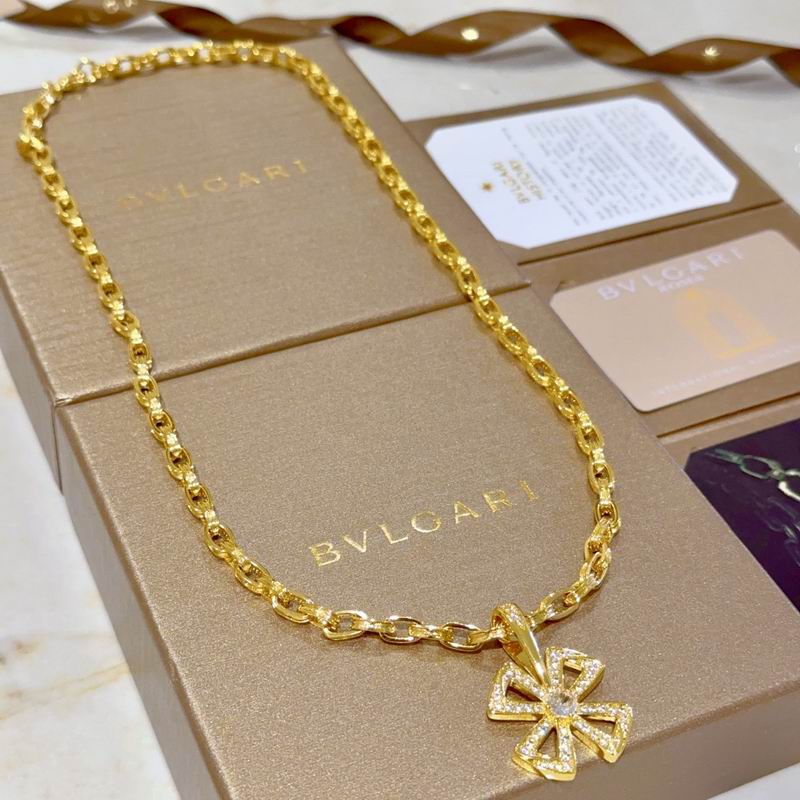 Bvlgari necklace 11yxx32 (1)