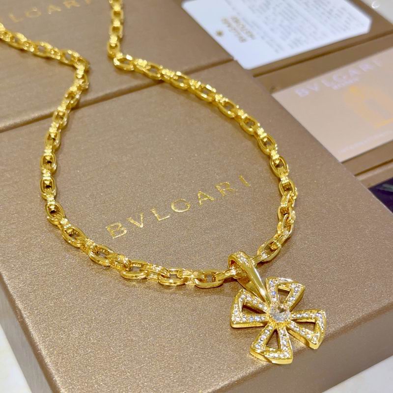 Bvlgari necklace 11yxx32 (3)