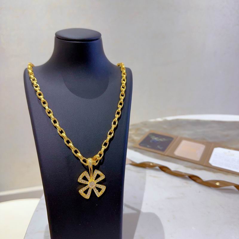 Bvlgari necklace 11yxx32 (4)