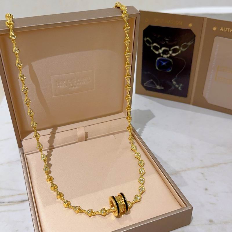 Bvlgari necklace 11yxx33 (5)