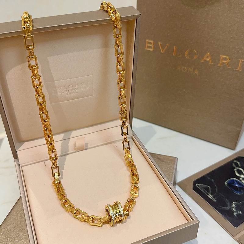 Bvlgari necklace 11yxx35 (6)