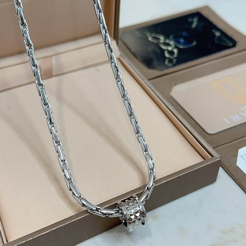 Bvlgari necklace 11yxx36 (2)