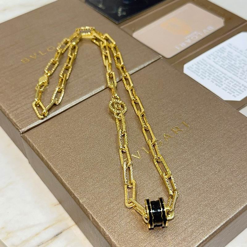 Bvlgari necklace 11yxx37 (4)