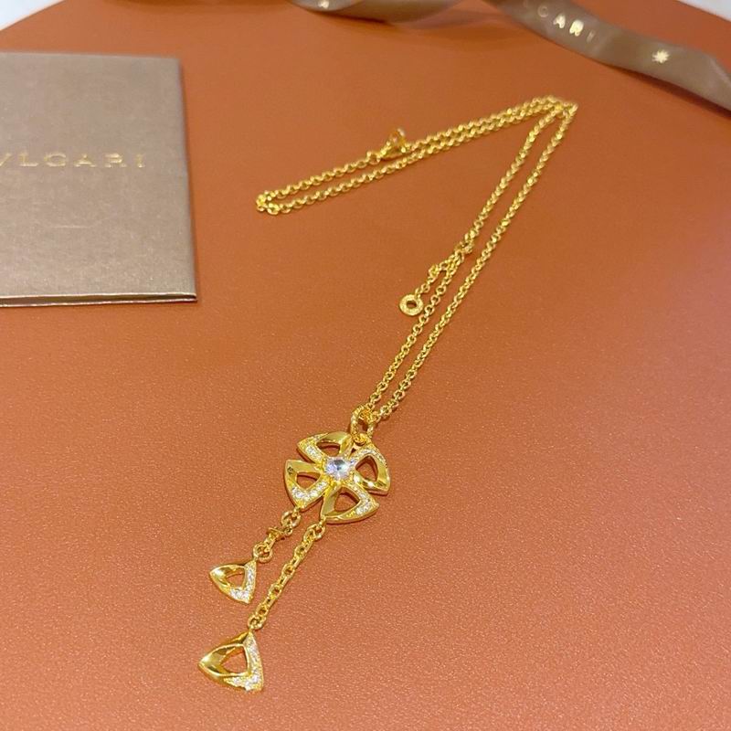 Bvlgari necklace 11yxx38 (5)