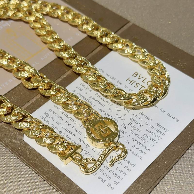 Bvlgari necklace 11yxx39 (5)