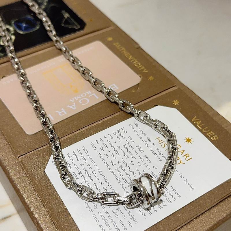 Bvlgari necklace 11yxx45 (6)