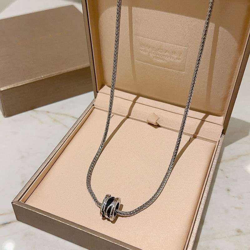 Bvlgari necklace 11yxx47 (3)
