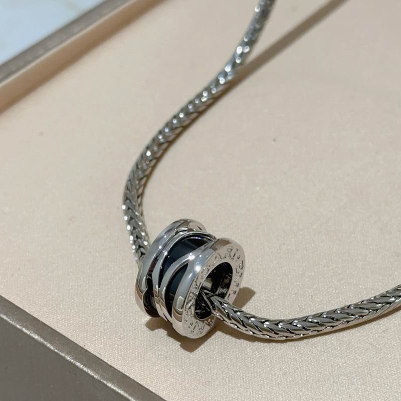 Bvlgari necklace 11yxx47 (6)