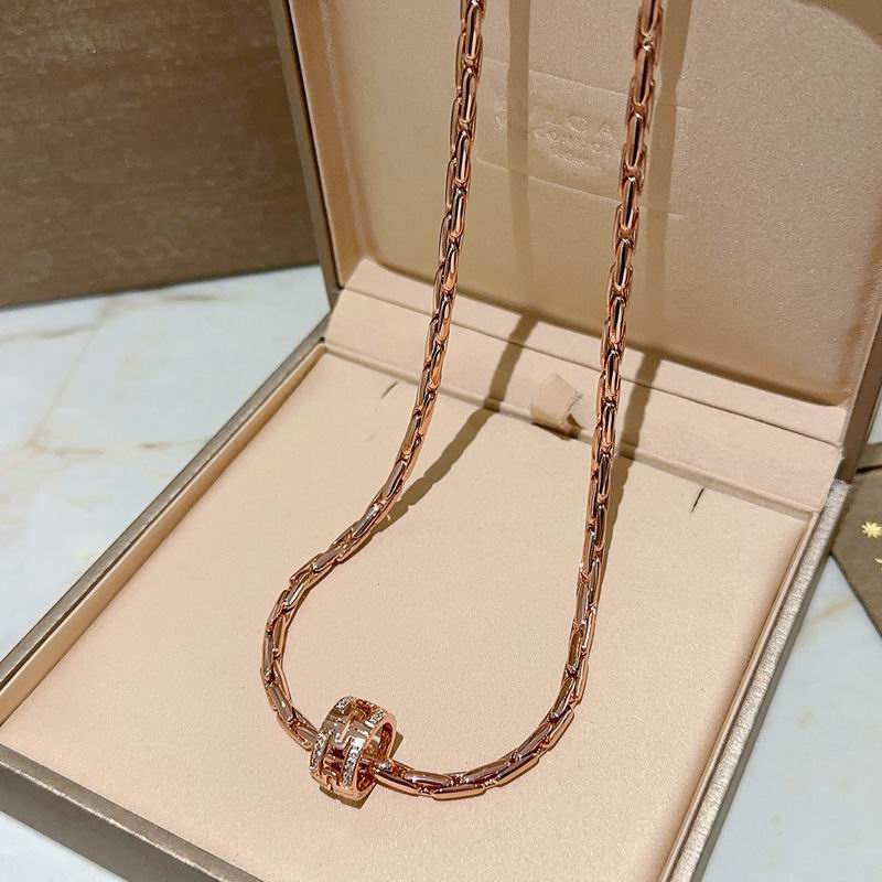 Bvlgari necklace 11yxx47 (7)