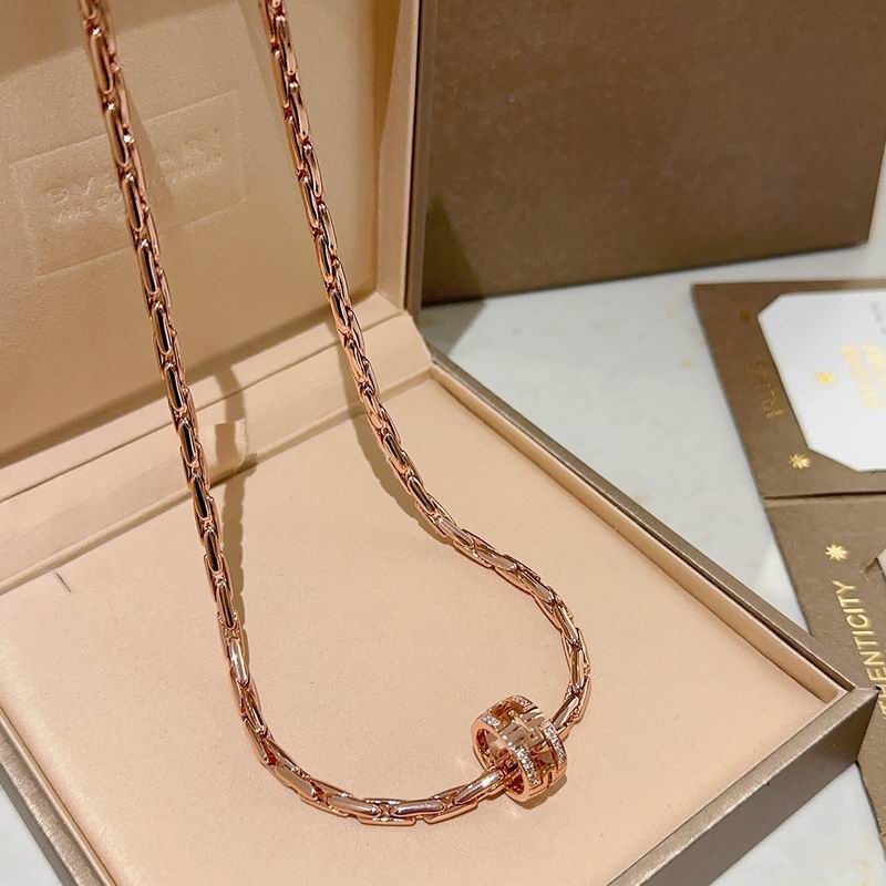 Bvlgari necklace 11yxx47 (9)