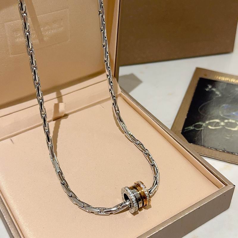 Bvlgari necklace 11yxx48 (3)